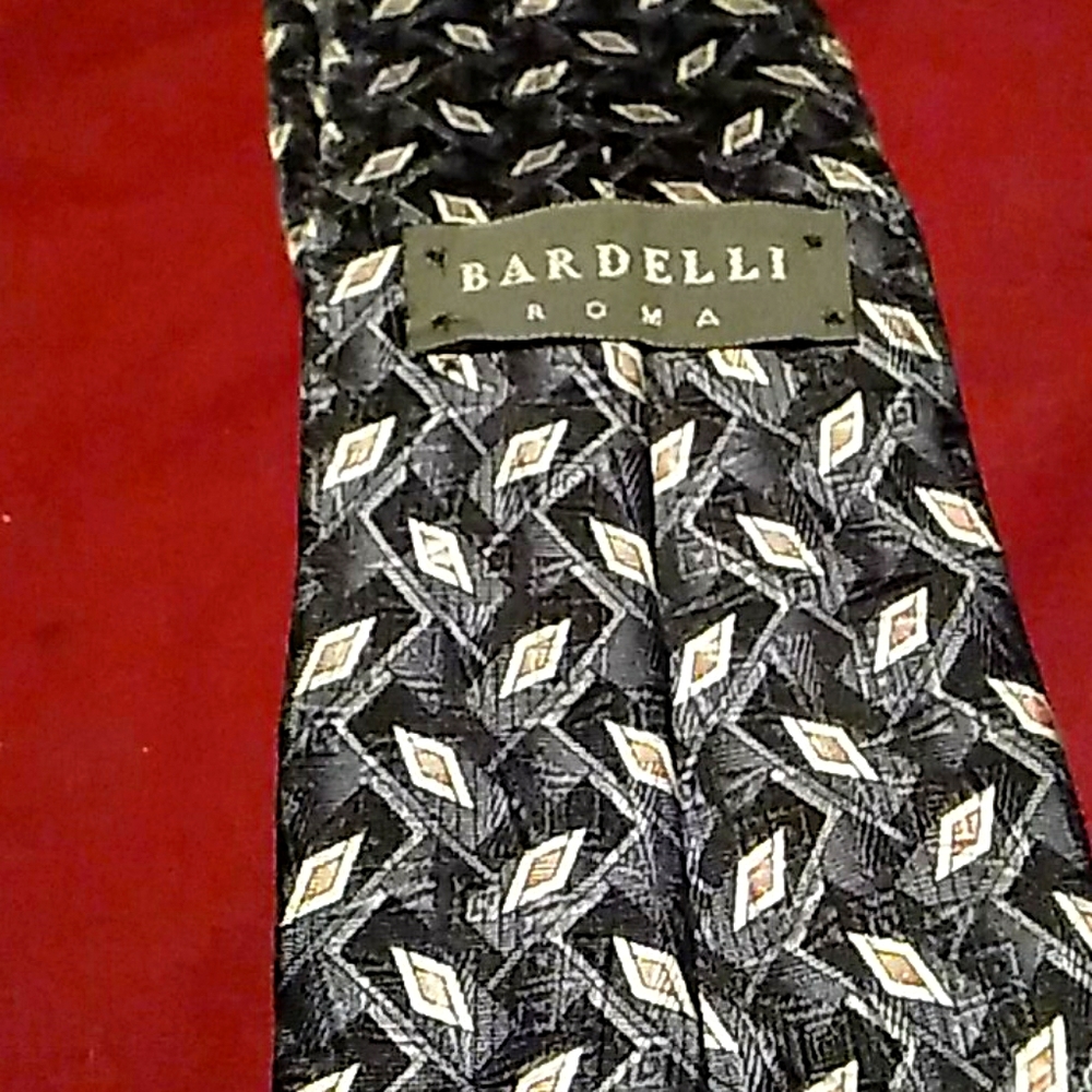 Necktie